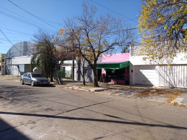 LOCALES COMERCIALES