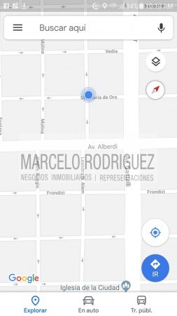 CASA CON OFICINAS