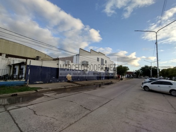 GALPON CON OFICINAS