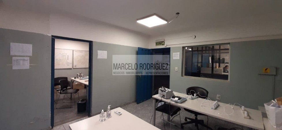 GALPON CON OFICINAS