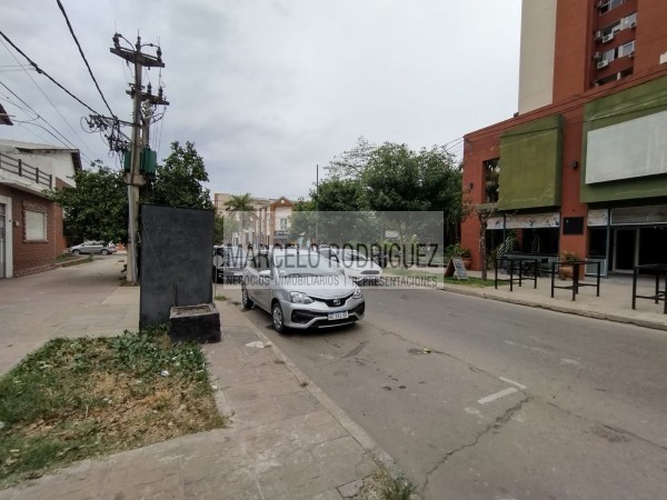 LOCALES  Y OFICINAS