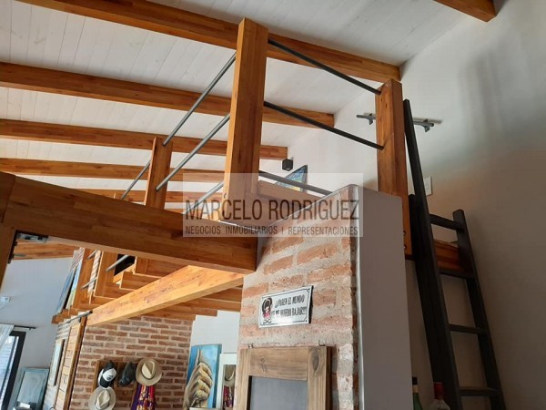 CASA CON QUINCHO Y PISCINA