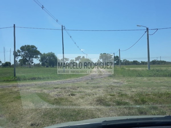 LOTES EN BARRIO CERRADO