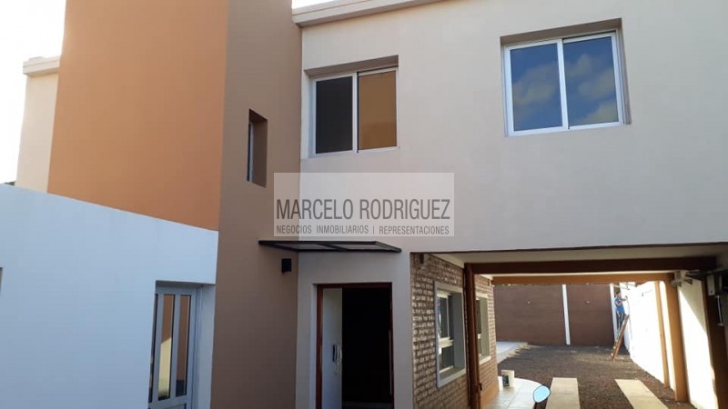 DUPLEX